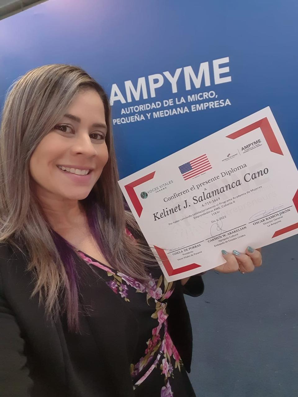 Dra. Kellys en el Programa de Emprendedoras da Ampymr